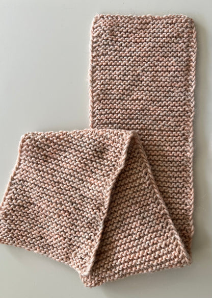 Hugs & Knits - The Scarf
